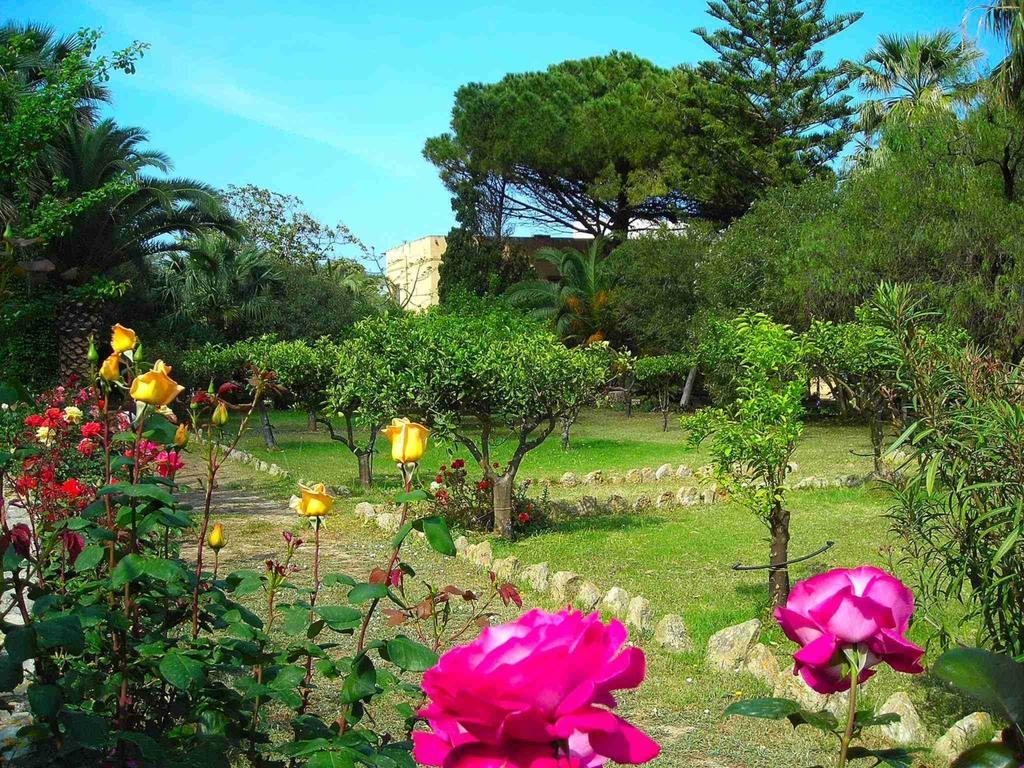 Azienda Agrituristica Tenuta Pizzolungo Erice Exterior foto